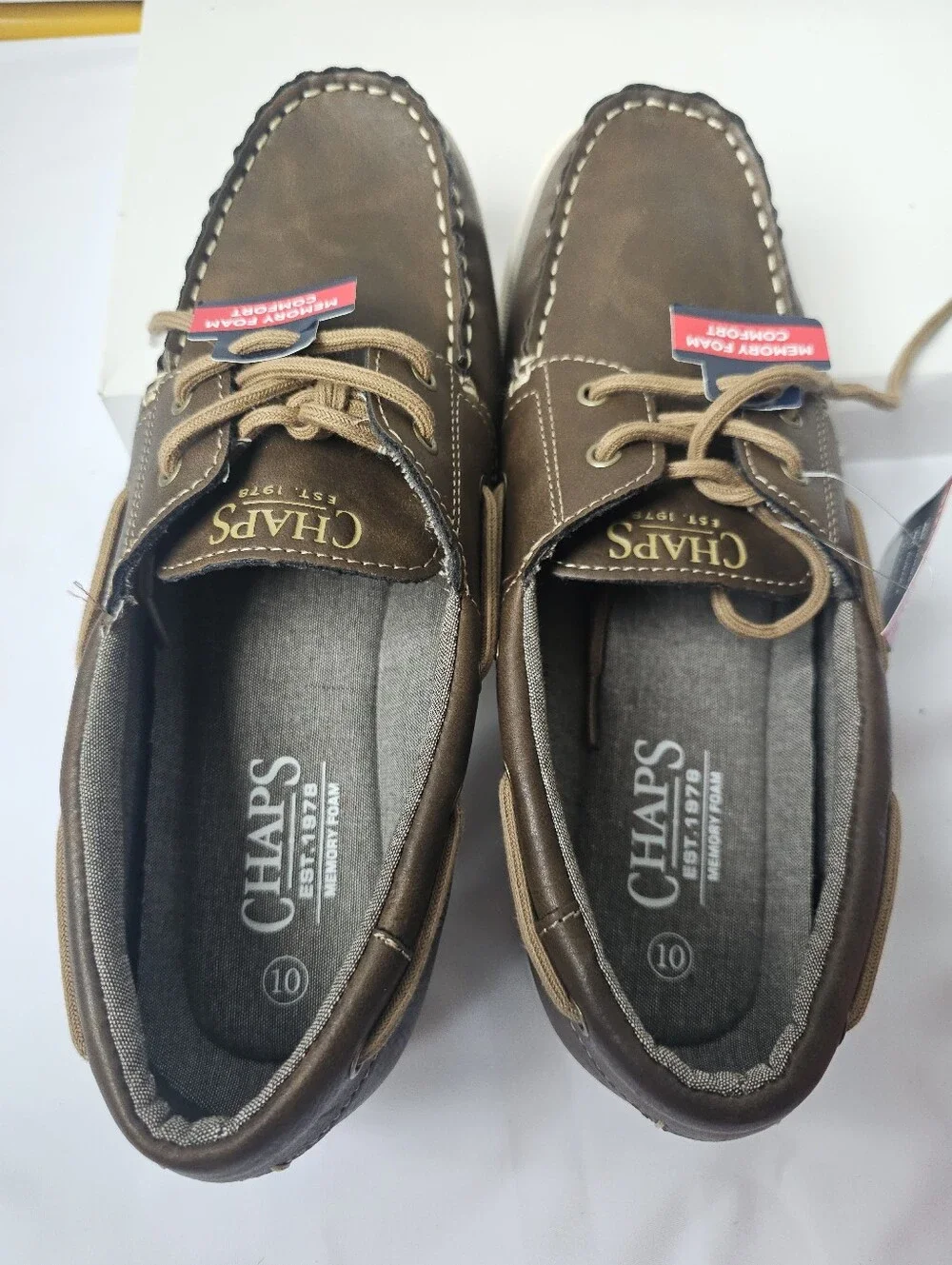 Chaps Benny Men’s Brown Boat Shoes Size 10 NWT Memory Foam)